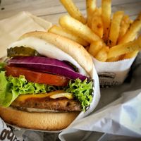 Ordered their Smokey BBQ with Seaweed fries and Tangy Orange drink! Fullfulling day for me at VEGANBURG - Eunos Flagship Outlet in East Singapore
