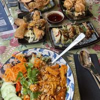 The Spicy bowl and barious starters at Chay Vegan Asian Kitchen in Hamburg