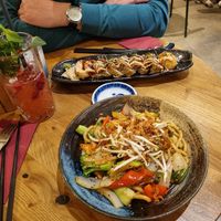 Crunchyrolls (sehr lecker), Udon-Nudelgericht at Chay Vegan Asian Kitchen in Hamburg