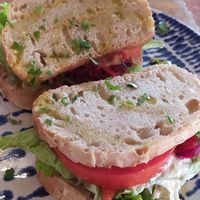 Sandwich with vegan cheese at Andorinha do Mar in Budens