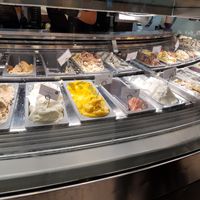 Flavors at Gelateria Leonardo in Wallisellen