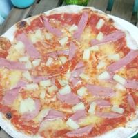 Vegane Pizza Hawaii at GreenGorilla in Budapest