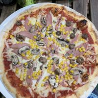 Songoku  at GreenGorilla in Budapest