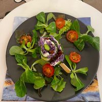 Paarse sushi #Veganuary at Broccolis in Spaarndam