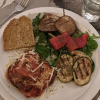 Aubergine ovenschotel at Broccolis in Spaarndam