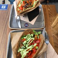 Vegeiler Türsteha oben und Vegan Balls unten. at DÖNA in Essen