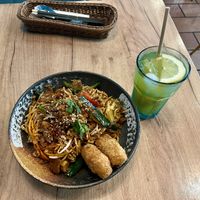 Mi Xao Teriyaki and lemongrass/ginger tea lemonadee  at La Vegana in Warsaw