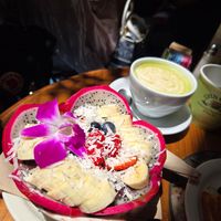  at Urth Caffe in Las Vegas