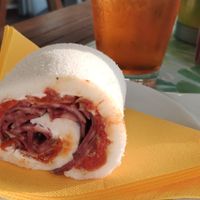 Spritz and seitan sandwich
Spritz Aperol e tramezzino con seitan fatto in casa e pomodori confit at Pane E Tulipani in Caorle