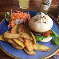 PZ-burger with organic lemonade at Pfannenzauber in Aachen