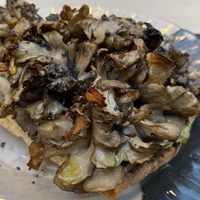 Gírgola en pa de vidre  at Cantina Lab in Barcelona