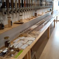 Tienda con infinidad de productos a granel at Millor a granel in Palamos