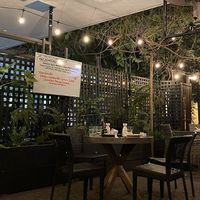 Outdoor Dining at Mobo Sushi in Santa Cruz