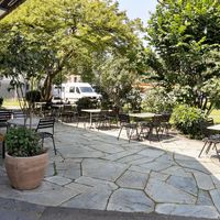 Outdoor seating at Ooki Pavillon in Zurich