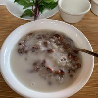 Che Dau Trang - sweet black-eyed pea pudding, sweet rice, topped with coconut cream at Quang Restaurant in Minneapolis