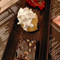 Vegan cake en sorbet at Sam's Table in Wetteren