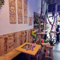 interior at Moana Pokebowls in Bruges