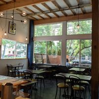 Indoor dining room at Mo' Brunch + Brews in Houston