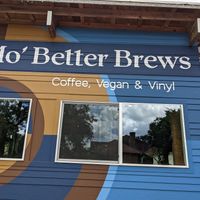 View from the parking lot at Mo' Brunch + Brews in Houston