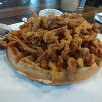 Chik'n and Waffles at Mo' Brunch + Brews in Houston