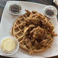 Een heerlijke wafel  at Mo' Brunch + Brews in Houston