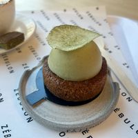 Matcha apple dessertt  at Pâtisserie Zébulon in Montreal