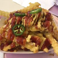 Fries with jalapeno vegan cheddar and sauce, delicious at Naked Burger - 6ème in Paris