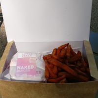 Sweet potatoes can be eaten with ketchup and mayo, but it is still very tasty without any sauce at Naked Burger - 6ème in Paris