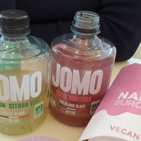 Jomo drinks at Naked Burger - 6ème in Paris
