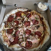 Quattro Ve’Carni pizza & smoked aioli sauce  at London Brothers in Cluj-napoca