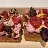 Carrot cake 🥕🌼 #Veganuary at La Mujer de Verde in Mallorca