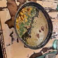 CURRY VERDE DE REMOLACHA CON PAKORAS DE OKRA  at La Mujer de Verde in Mallorca