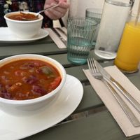 Rote Bohnen-Chorizo-Eintopf (Vorspeise)  at La Mujer de Verde in Mallorca