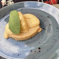 Kokosküchlein mit Karamellsoße  at La Mujer de Verde in Mallorca
