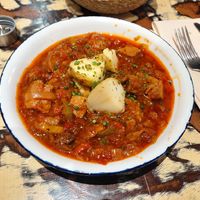 Estofado de seitán con patatas cocida at La Mujer de Verde in Mallorca