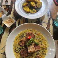 Tofu e lenticchie e stufato di seitan at La Mujer de Verde in Mallorca