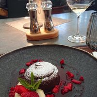 Tortino cioccolato e fragole at Zum Turm in Kastelruth