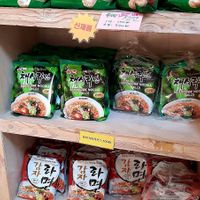 Shop at Loving Hut Gangnam-gu - 러빙헛 in Seoul