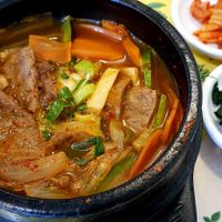 Soy meat stew 뚝배기 콩불구이 - close up at Loving Hut Gangnam-gu - 러빙헛 in Seoul
