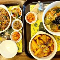 Vegan fried rice (볶음밥), vegan rice cake stew (떡볶이) and vegan white seafood noodles (하얀 짬뽕) at Loving Hut Gangnam-gu - 러빙헛 in Seoul