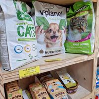 Vegan petfood👍 at Loving Hut Gangnam-gu - 러빙헛 in Seoul