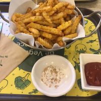 Chips with salt  at Loving Hut Gangnam-gu - 러빙헛 in Seoul