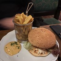 Vegan Jackfruit Burger 🍔 at John Scott's in Lund