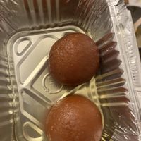 Gulab jamun  at Oddiyana Garden in Peyzac-le-moustier