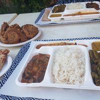 Thali great option. Delicious and able to sample multiple offerings.  Pakoras great! Paratha also. 
 at Oddiyana Garden in Peyzac-le-moustier