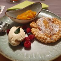 Birnen-Blätterteigtarte mit Mandelmousse und Kürbiskompott at Gasthaus Bürgerstüble in Sankt Peter