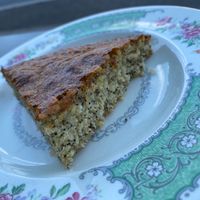 Cake coco/citron avec graines de pavot. at Bioloco in Genval