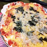 Pizza verde 🤤🤤🤤🤤 at Piccolo in Cuenca