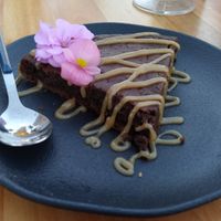 Vegan brownie at FIXI in Arraial Do Cabo