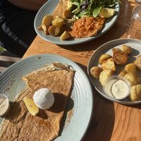   at Girdlers in Avalon